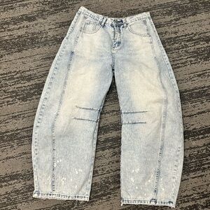 Barrel leg jeans